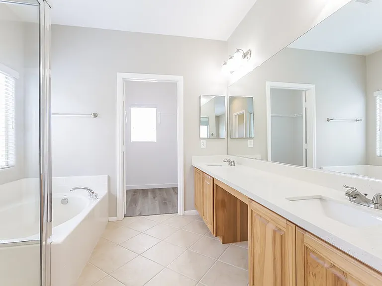 6763 Twisted Wood Dr — Photo 11