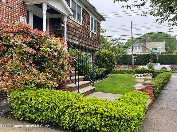 3rd image of 11 Lyman Ave