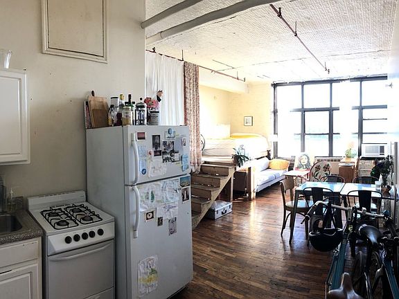2nd image of 57 Thames St APT 3U