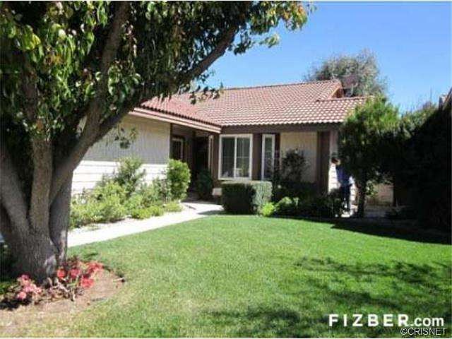 1st image of 23952 Columbia Ct