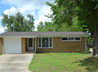 1420 E Berkeley St, Wichita, KS 67216