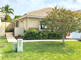 15151 Brighton Ln, Fort Lauderdale, FL 33331