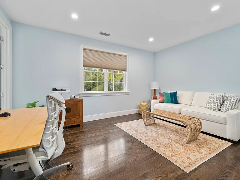 11 Woodhaven Rd — Photo 32