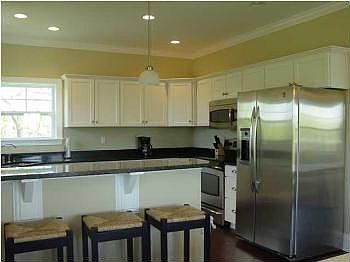 3rd image of 1808 Denise Ct E