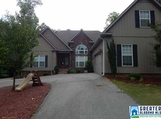 910 Twin Bluff Dr, Springville, AL 35146