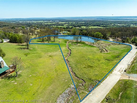 3rd image of River Chase Dr #1