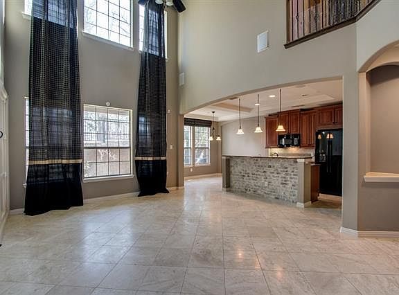 4th image of 2248 Salado Dr