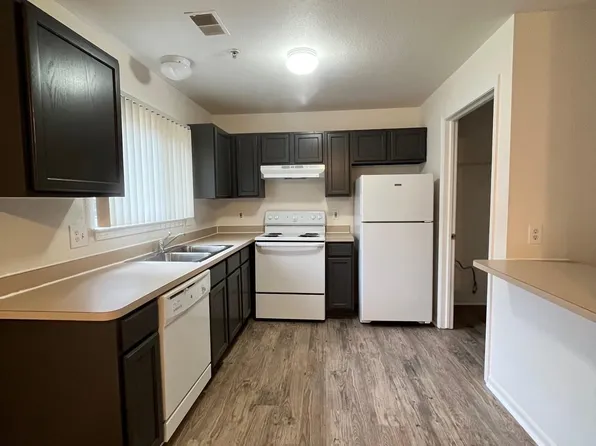 Vista Rose Apartments