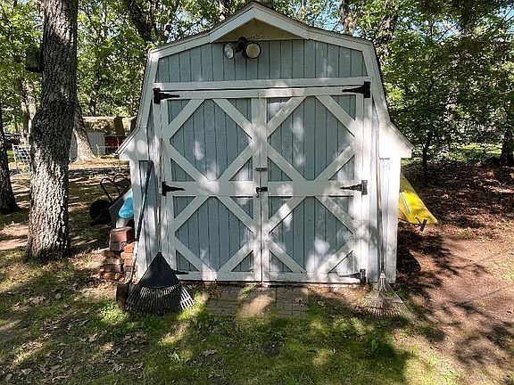 5th image of 3392 Genesse St