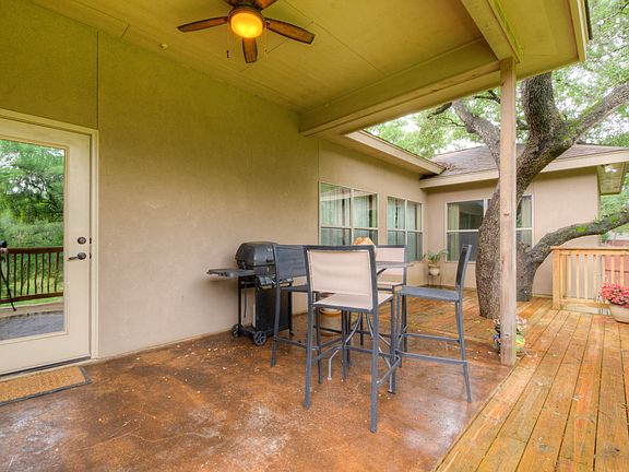 3rd image of 619 Williams Way