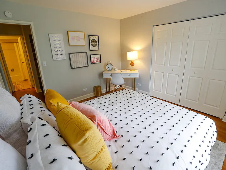 Farmingdale Apartments — Photo 37