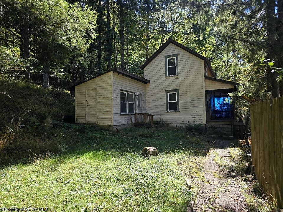 1st image of 302 Harpertown Rd