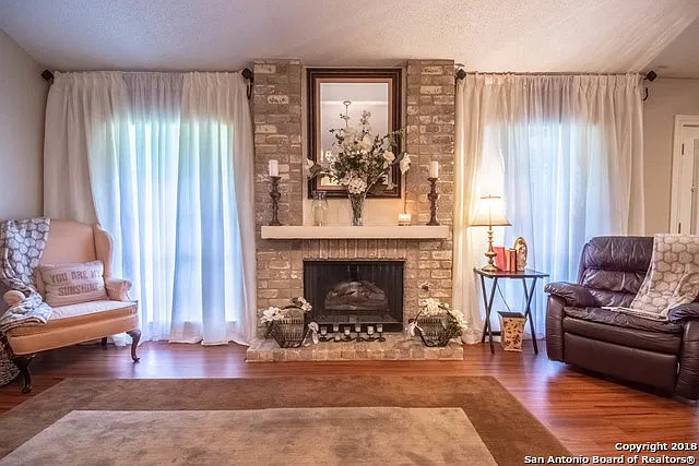3 bed, 1243 sqft, $1,550 — Photo 4