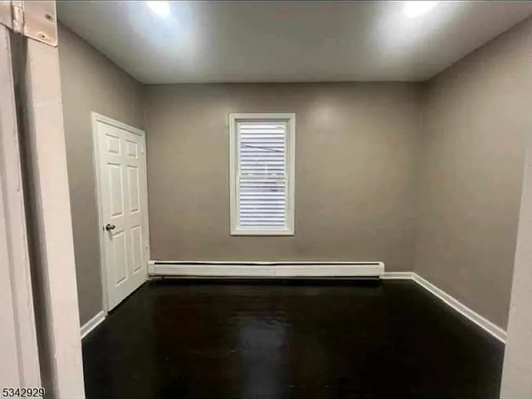 188 Bergen Ave — Photo 1