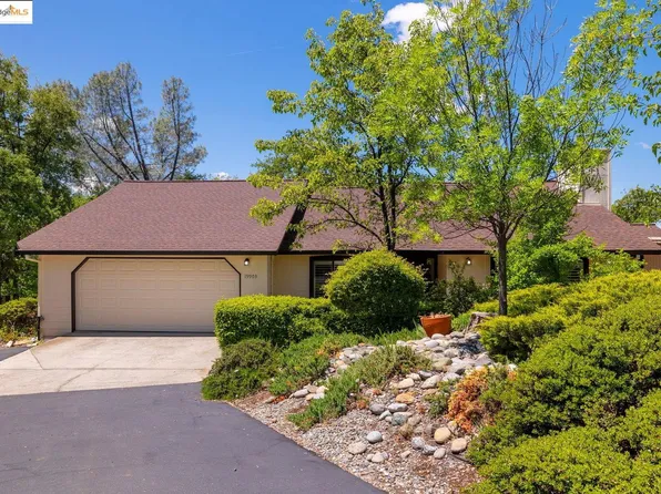 19903 Sally Ct, Sonora, CA 95370