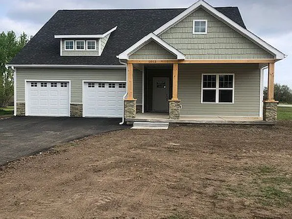 1013 Stadium Dr, Webb City, MO 64870