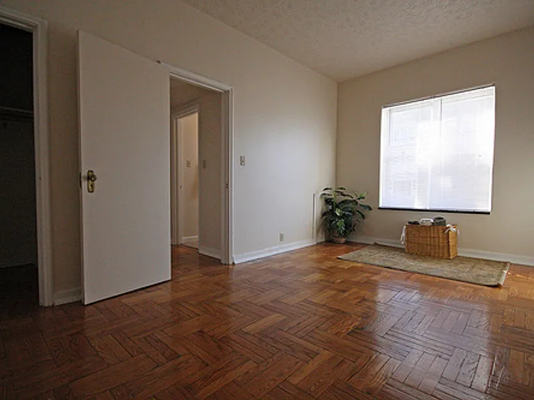Shortridge Apartments — Photo 5