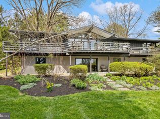 37 Lochwood Ln, West Chester, PA 19380