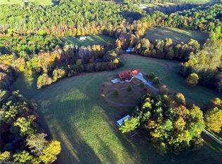 1718 Sparger Rd, Mount Airy, NC 27030