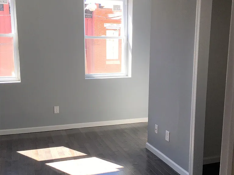 2237 Sears St — Photo 14