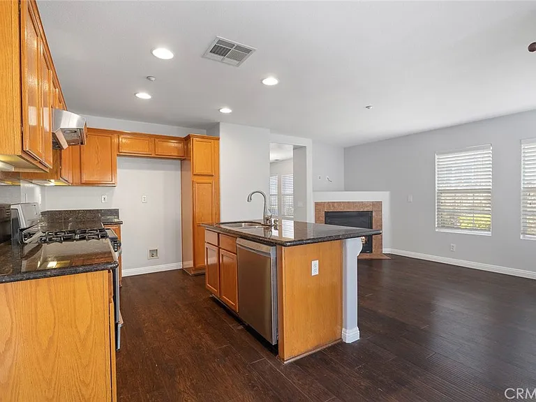 3661 Hawks Dr — Photo 14