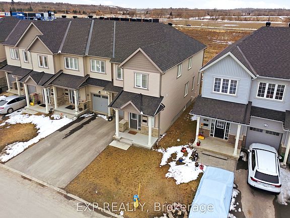 3rd image of 116 Main Halyard Ln