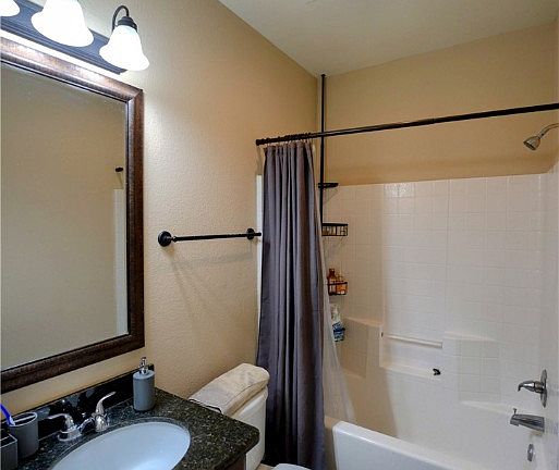 5th image of 402 Nimitz St #B
