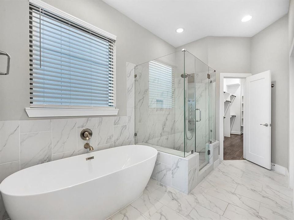 1st image of 3415 Hutchins St