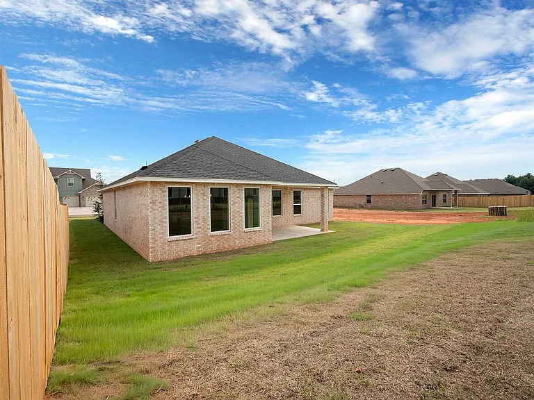 4909 Misty Wood Ln — Photo 49
