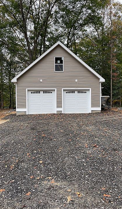 2nd image of 8333 Mill Pond Dr
