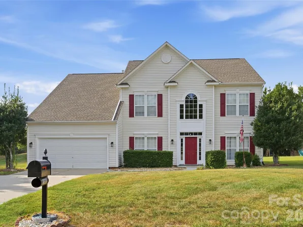 3003 Rosewater Ln, Indian Trail, NC 28079