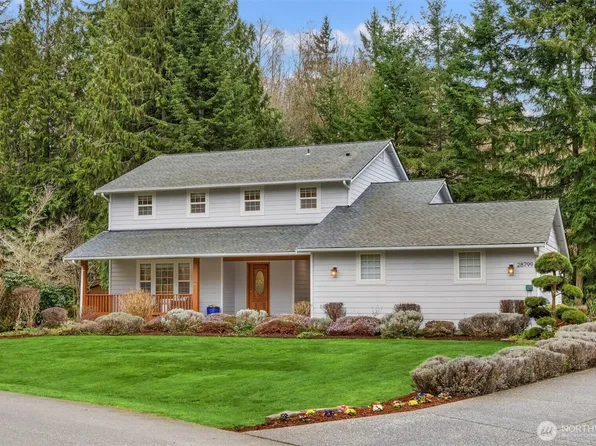 28799 Gresham Place NE, Poulsbo, WA 98370