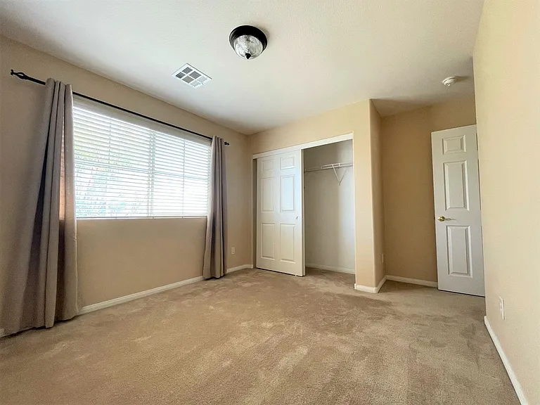 10595 Salmon Leap St — Photo 34