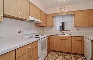 5th image of 1551 Ashland Ave APT 109