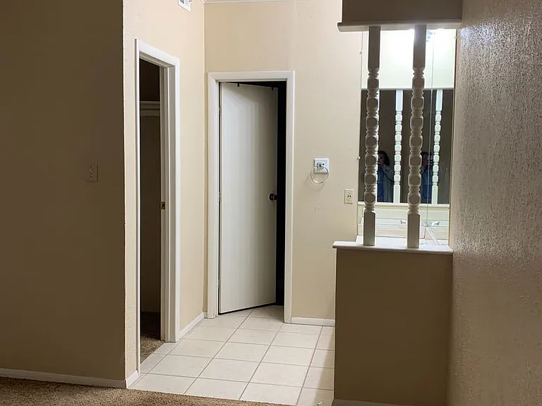 1020 Mockingbird Ln #D — Photo 9
