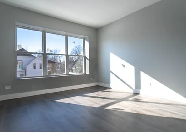 902 W 68th St, Chicago, IL