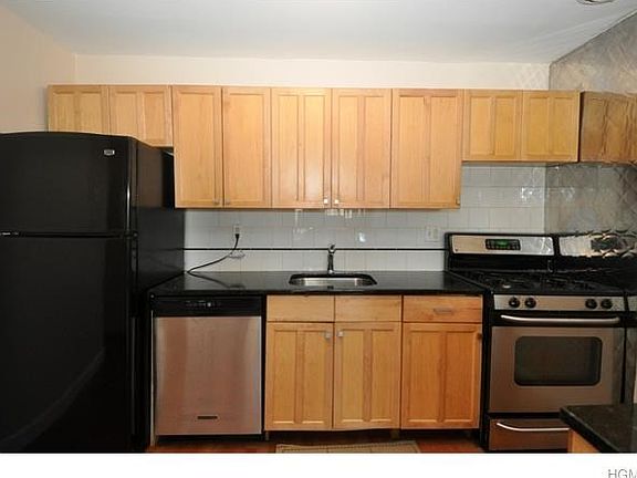 Updated kitchen with Granite counters.