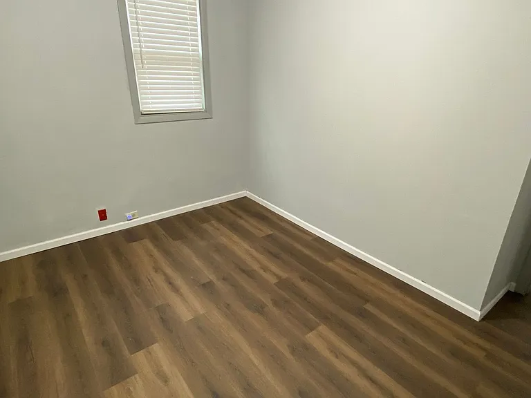 803 Franklin St — Photo 12