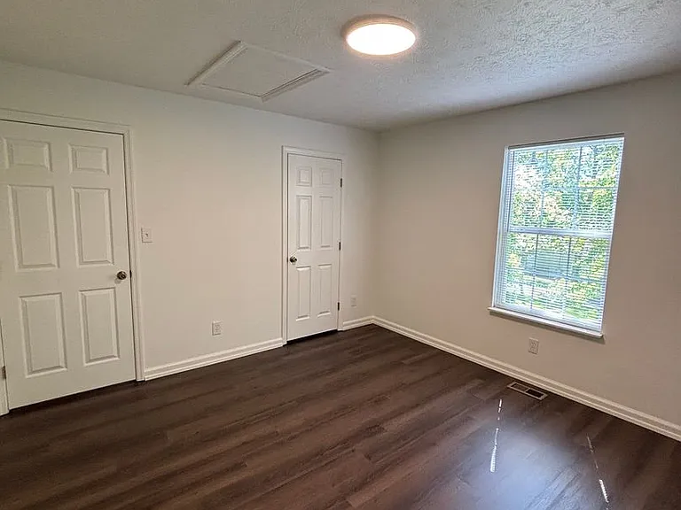 1712 Delaware Ave — Photo 26