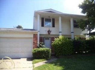 13508 Cloverlawn Dr, Sterling Heights, MI 48312