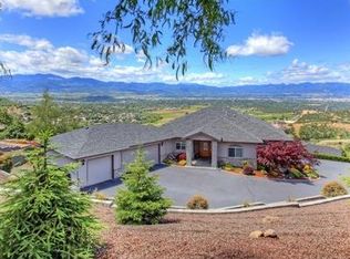 1562 Satellite Dr, Medford, OR