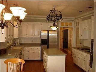 4th image of 1914 Windy Oaks Ln