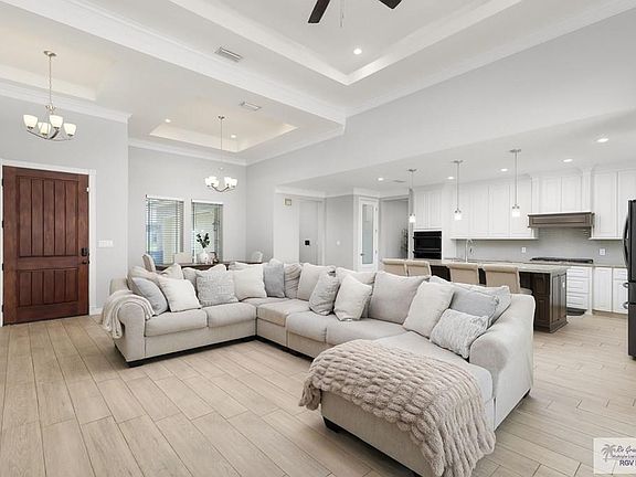 3rd image of 31222 Los Jardines Dr