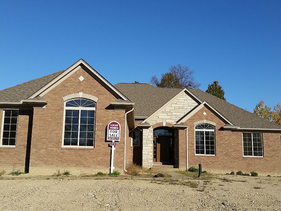 1st image of 61060 Winterberry Dr