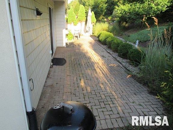 3rd image of 5615 W Woodbriar Ln