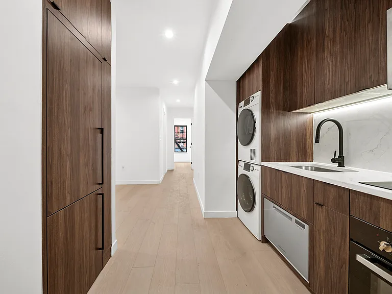 145 2nd Ave #11 — Photo 4