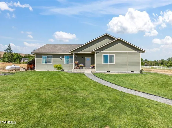 15145 Summitview Ext, Yakima, WA 98908