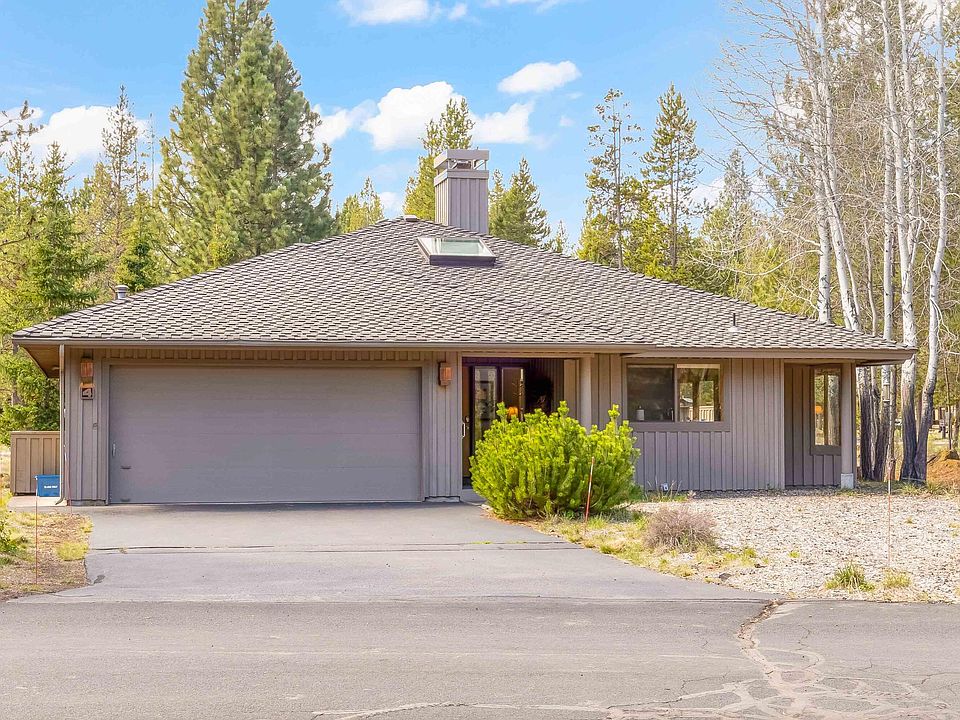 1st image of 57607 Rocky Mountain Ln #4