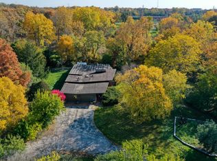 33 Yorkshire Woods, Oak Brook, IL 60523