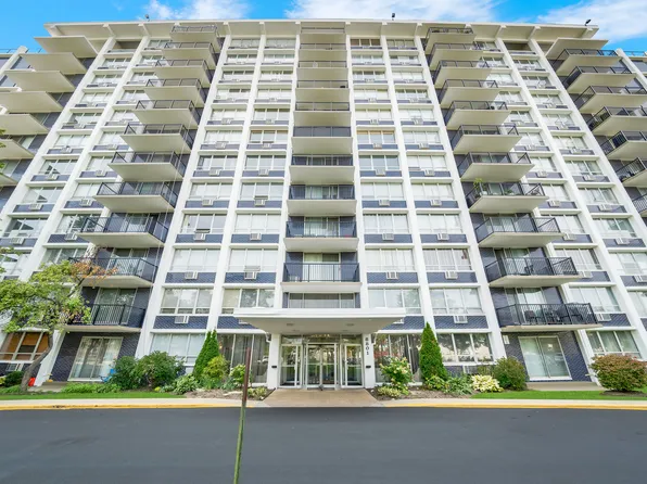 8801 W Golf Rd APT 10C, Niles, IL 60714